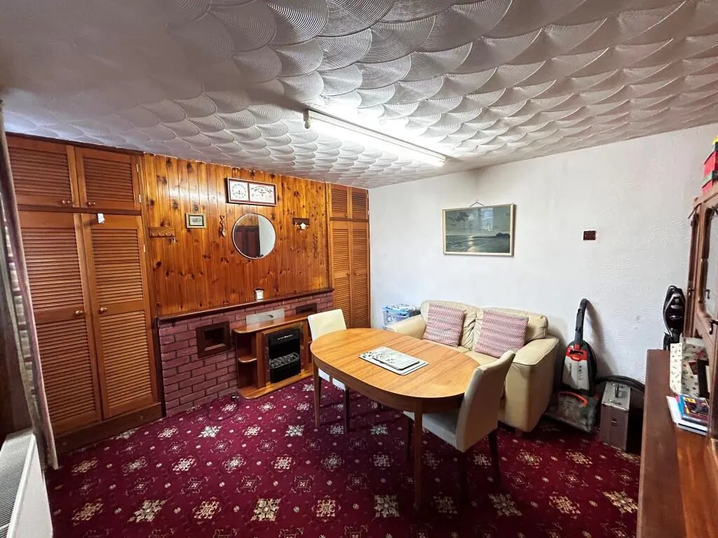 Treorchy, Mid Glamorgan, CF42 6PG - Online Properties