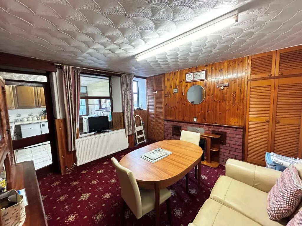 Treorchy, Mid Glamorgan, CF42 6PG - Online Properties