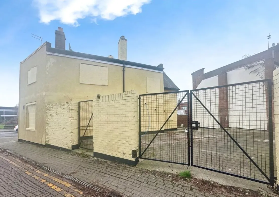 Bilston, Wolverhampton, WV14 0AG - Online Properties