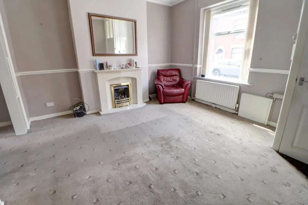 Chadderton, Oldham, Lancashire, OL9 6RN - Online Properties