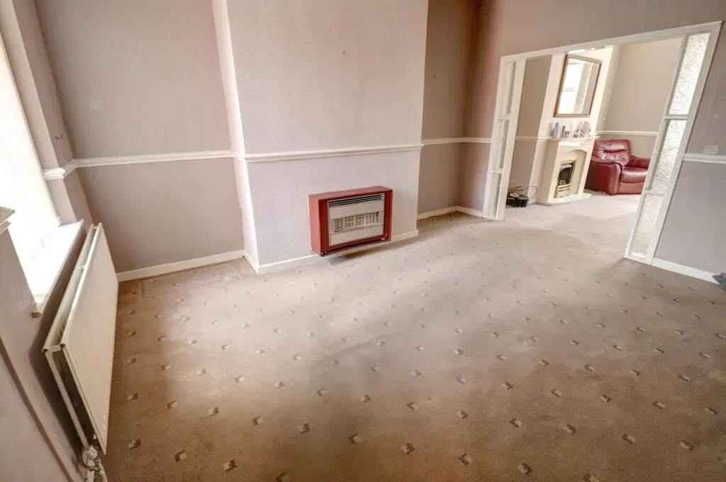 Chadderton, Oldham, Lancashire, OL9 6RN - Online Properties
