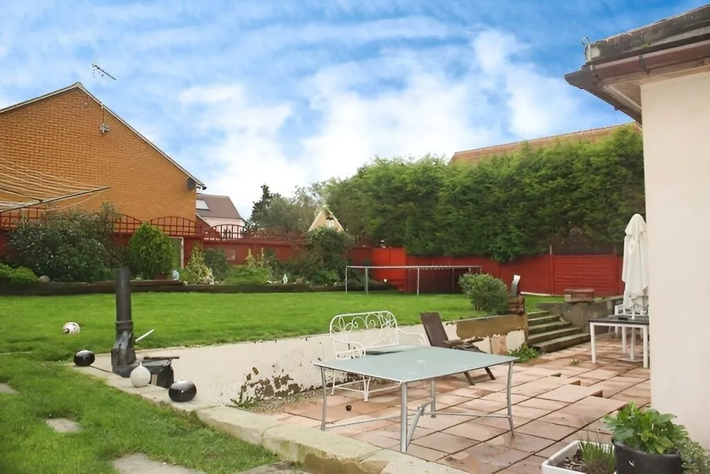 Chelmsford, Essex, CM1 7HB - Online Properties