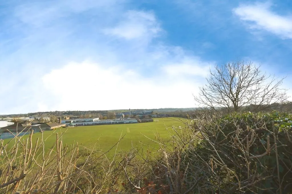 Ware, Hertfordshire, SG12 0EG - Online Properties
