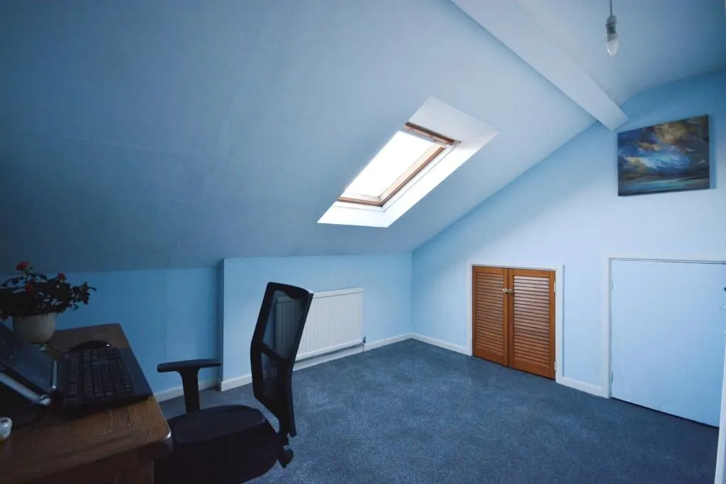 Ware, Hertfordshire, SG12 0EG - Online Properties