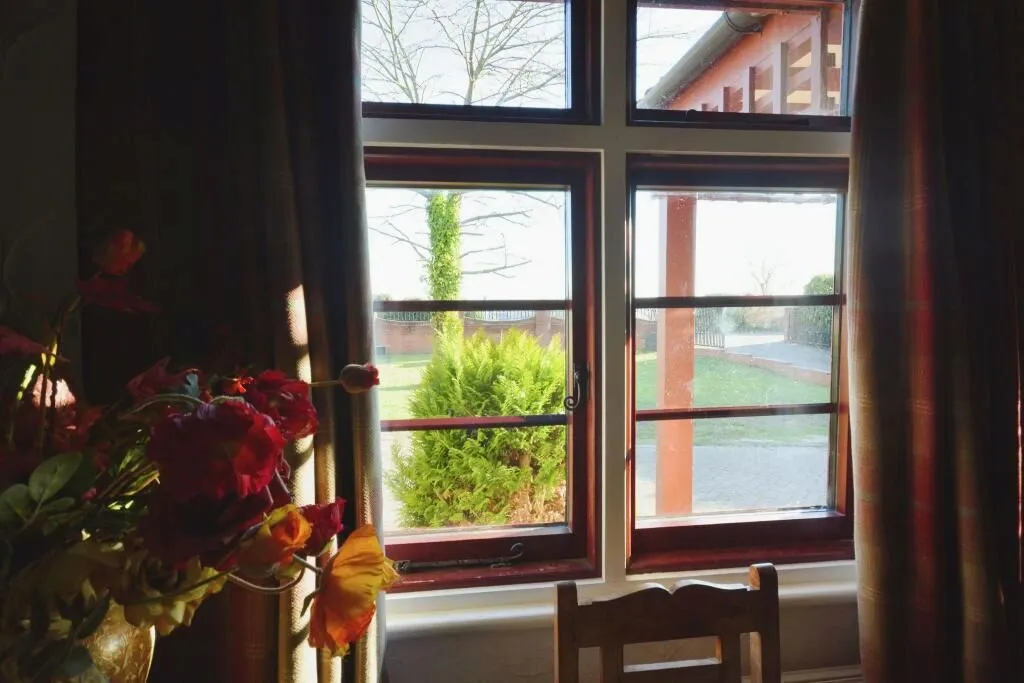 Ware, Hertfordshire, SG12 0EG - Online Properties