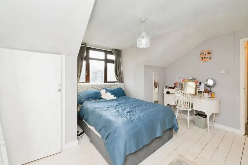 Ware, Hertfordshire, SG12 0EG - Online Properties