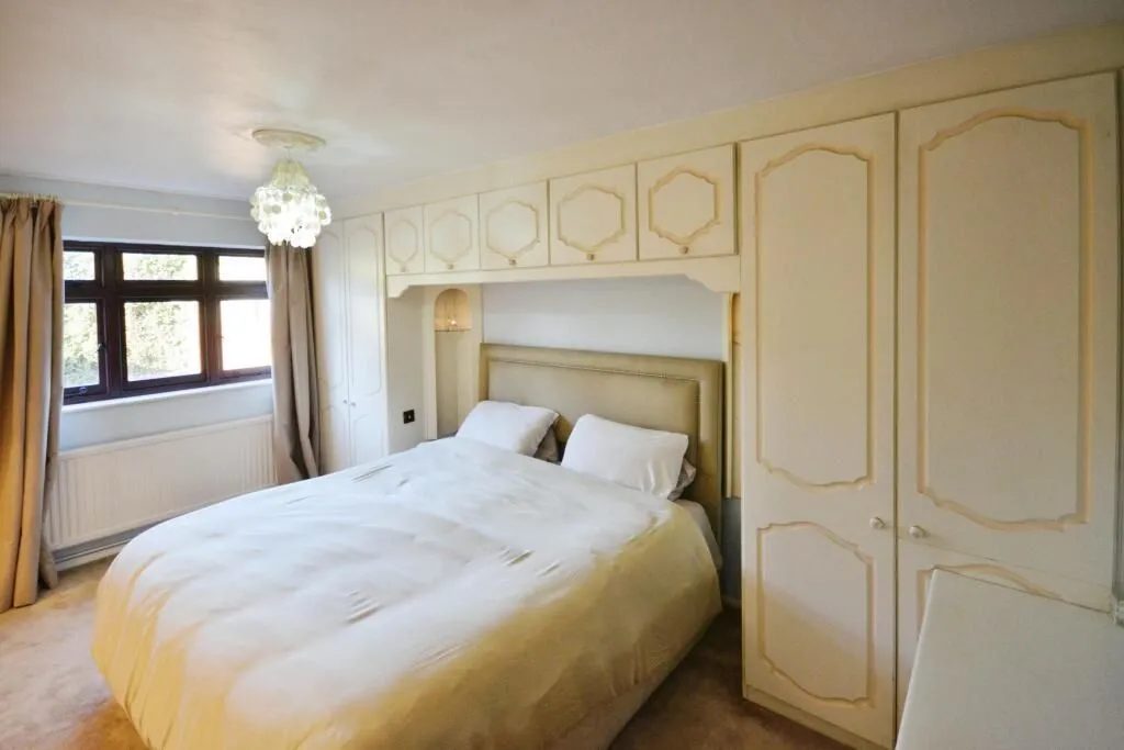 Ware, Hertfordshire, SG12 0EG - Online Properties