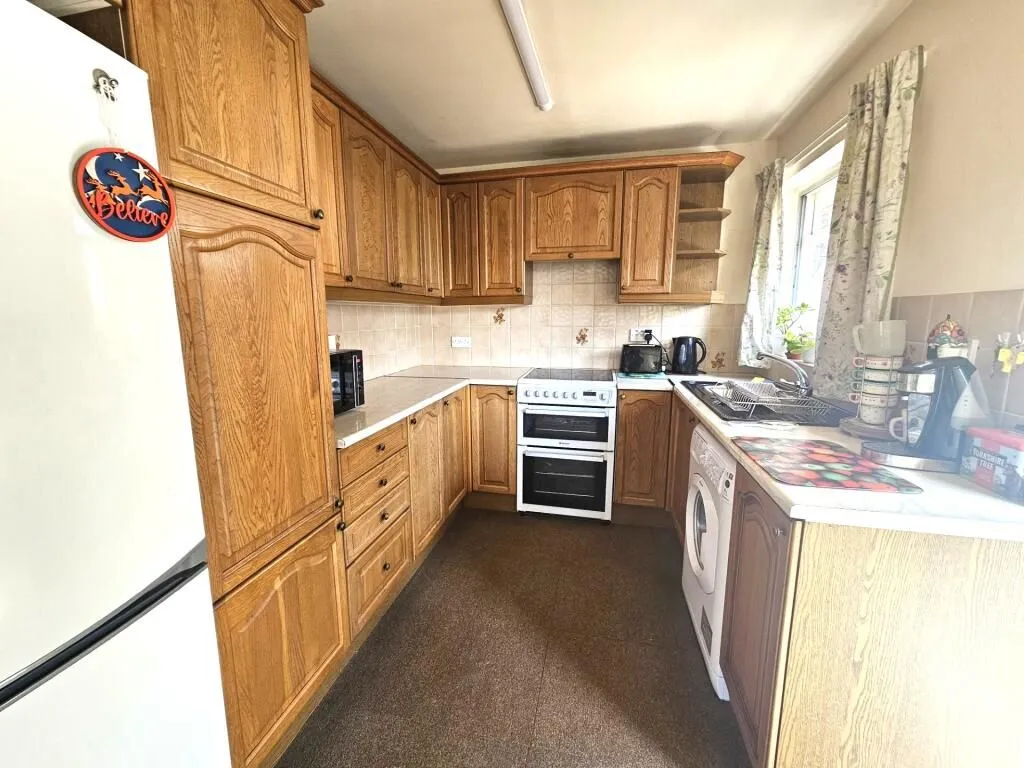 Tarporley, Cheshire, CW6 0DD - Online Properties