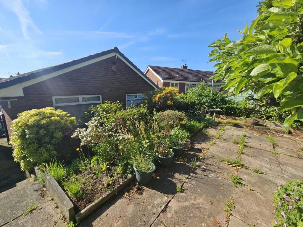 Tarporley, Cheshire, CW6 0DD - Online Properties