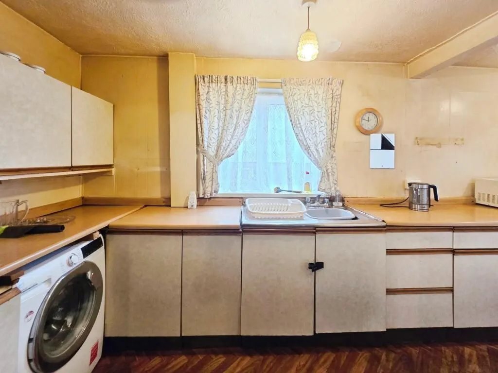 Grimethorpe, Barnsley, South Yorkshire, S72 7LF - Online Properties
