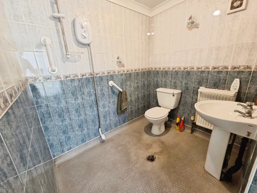 Grimethorpe, Barnsley, South Yorkshire, S72 7LF - Online Properties
