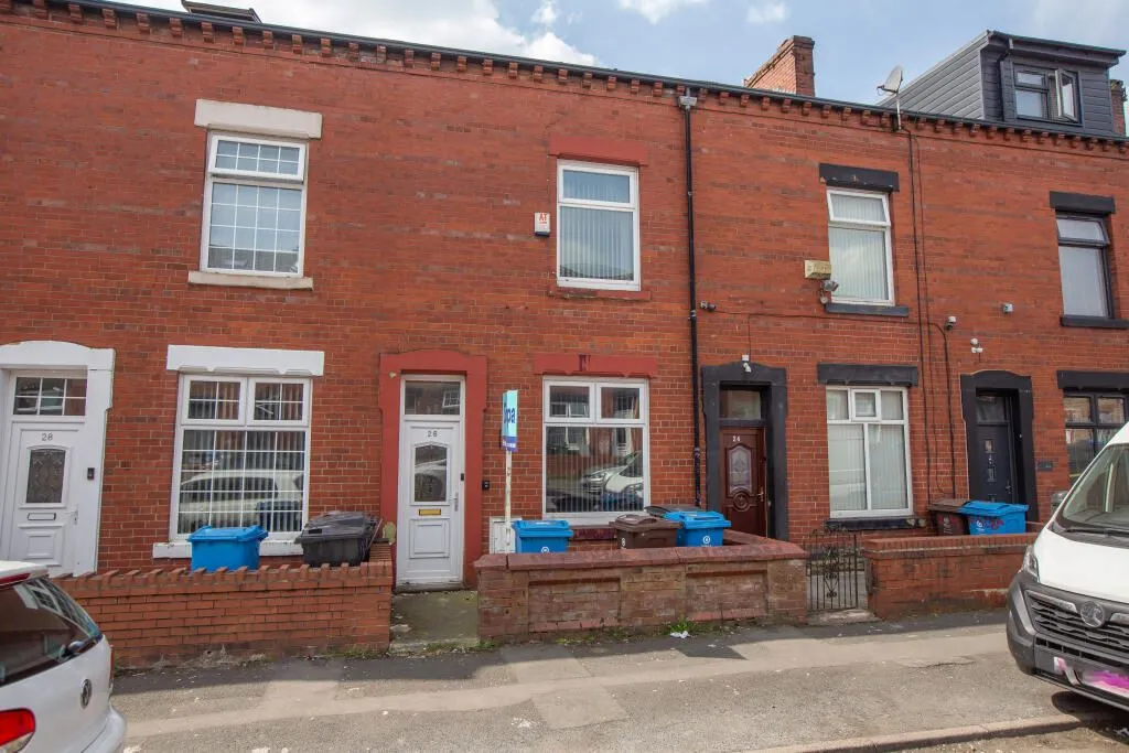 Oldham, Lancashire, OL4 1ND - Online Properties