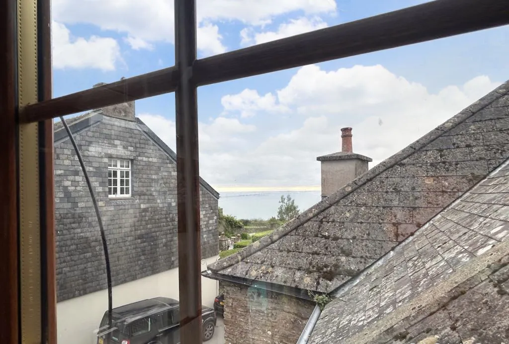 Totnes Road, Strete, Dartmouth, Devon, TQ6 0RU - Online Properties