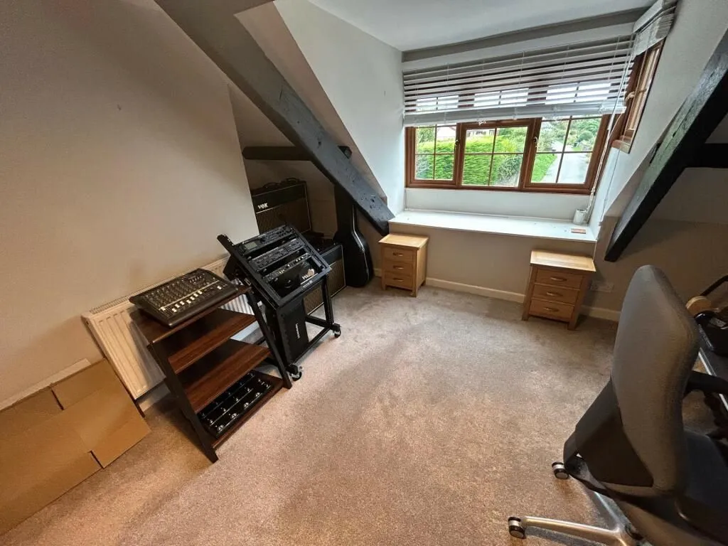 Totnes Road, Strete, Dartmouth, Devon, TQ6 0RU - Online Properties