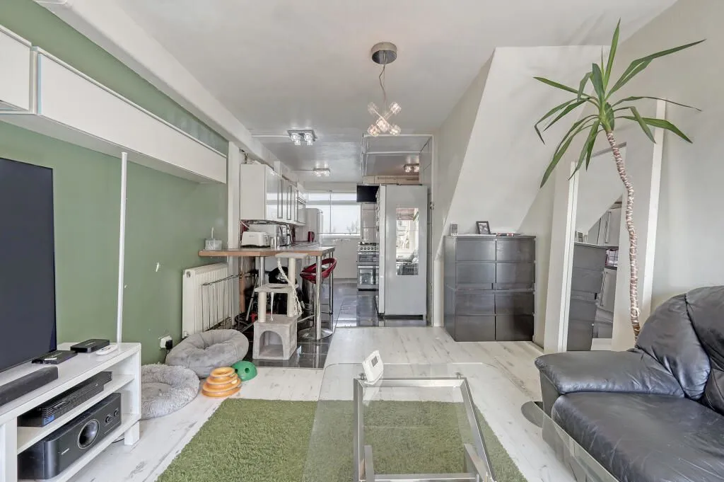 Dunbridge House, Highcliffe Drive, London, SW15 4QD - Online Properties