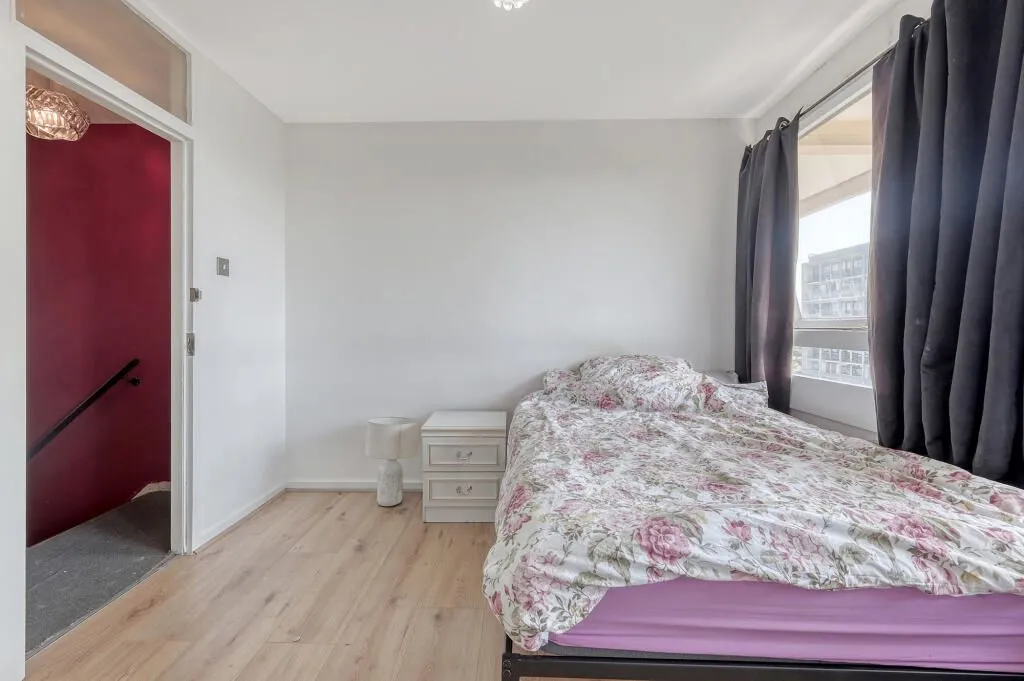 Dunbridge House, Highcliffe Drive, London, SW15 4QD - Online Properties