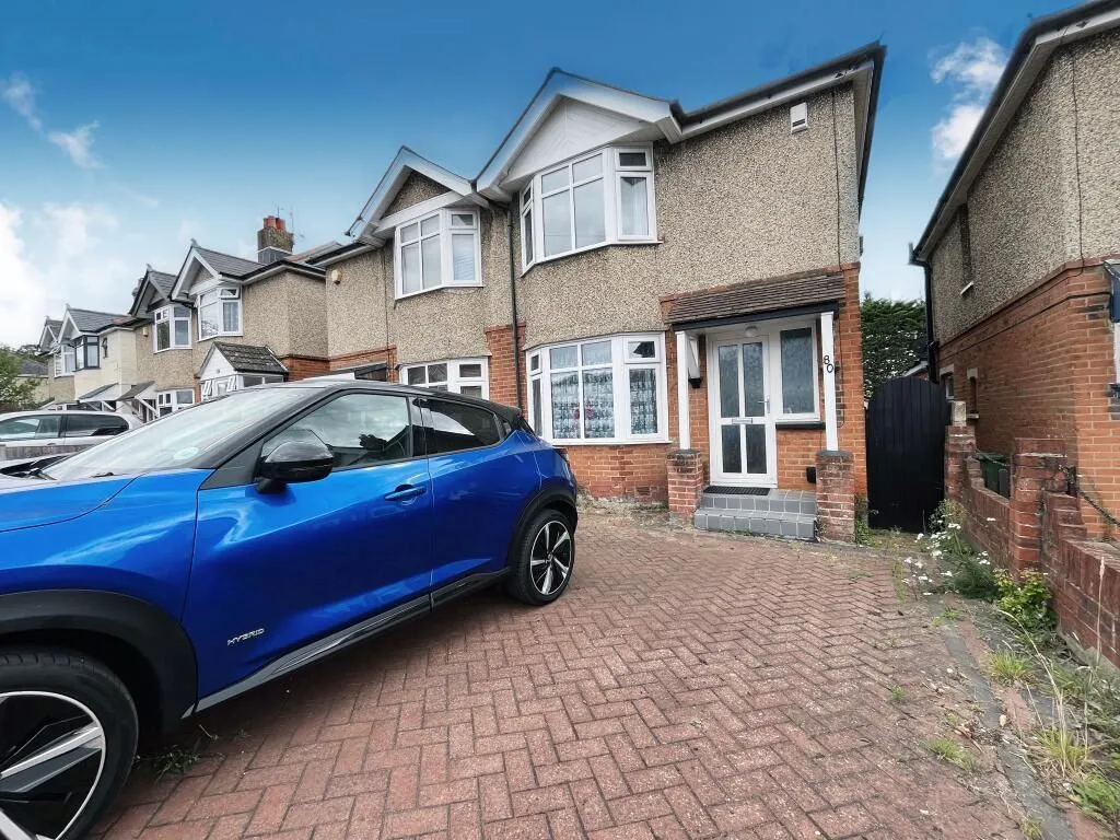 Southampton, Hampshire, SO15 8PG - Online Properties