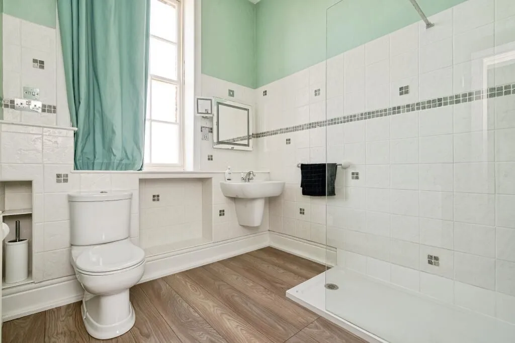 Royal Naval Hospital, Great Yarmouth, Norfolk, NR30 3JU - Online Properties
