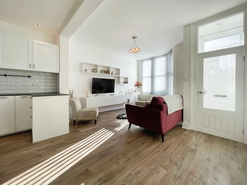 Liverpool, Merseyside, L15 5BD - Online Properties