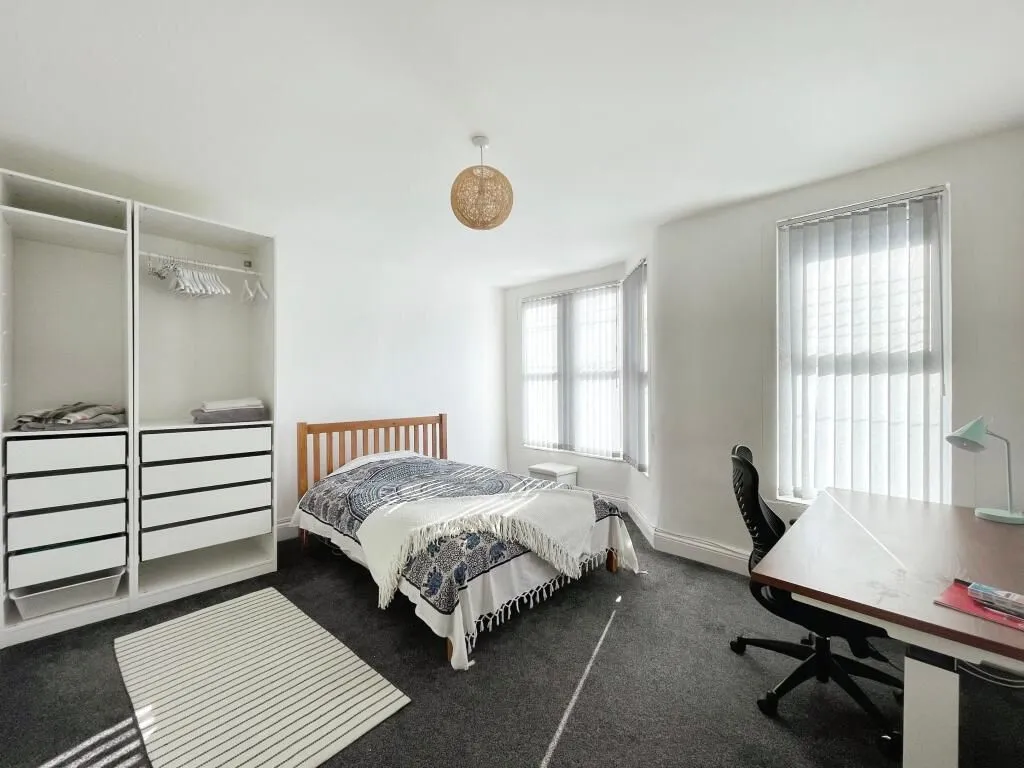 Liverpool, Merseyside, L15 5BD - Online Properties