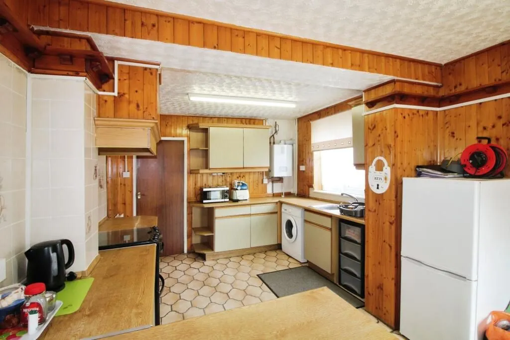 Grimsby, South Humberside, DN33 1HG - Online Properties