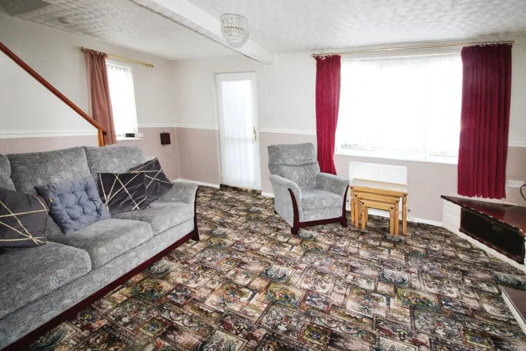 Grimsby, South Humberside, DN33 1HG - Online Properties