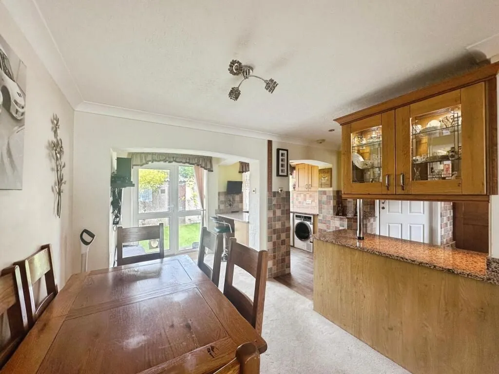 Wick, Littlehampton, West Sussex, BN17 7PF - Online Properties