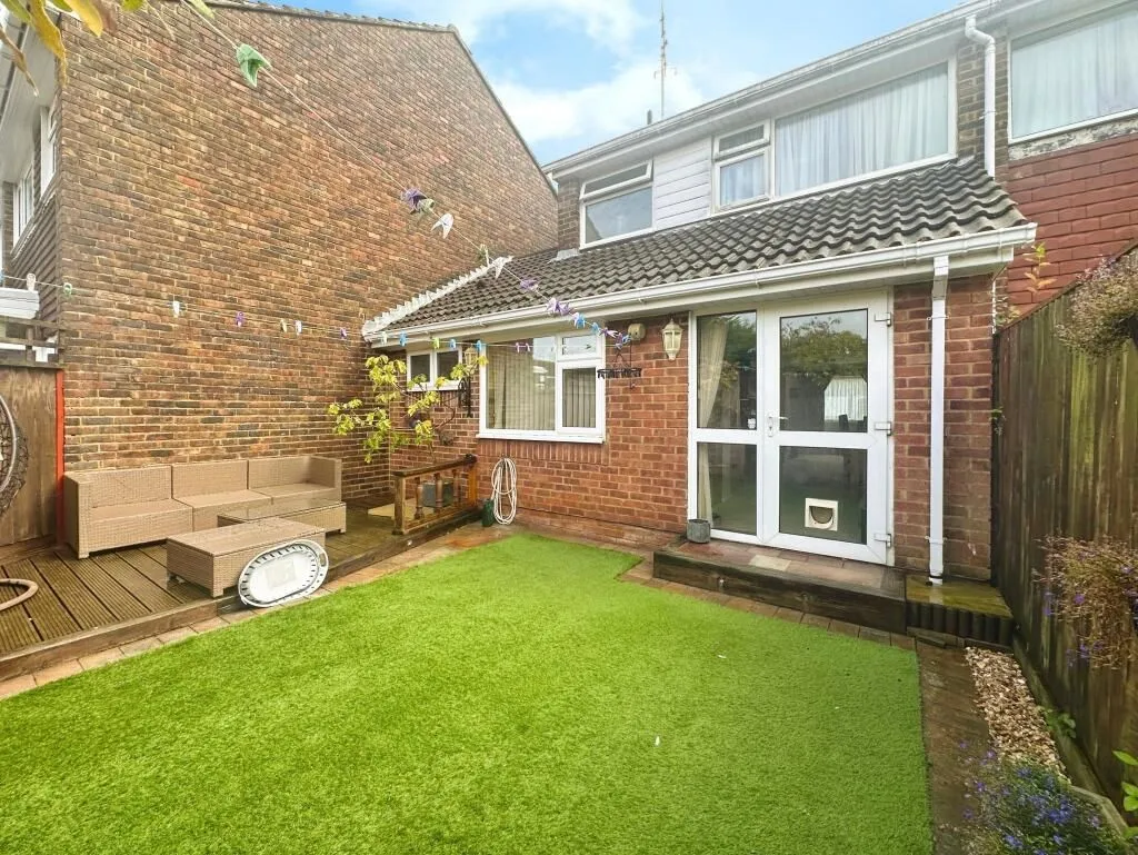 Wick, Littlehampton, West Sussex, BN17 7PF - Online Properties