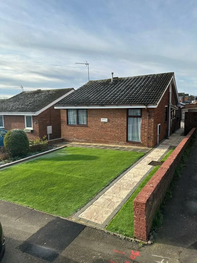 Wellingborough, Northamptonshire, NN8 5YW - Online Properties
