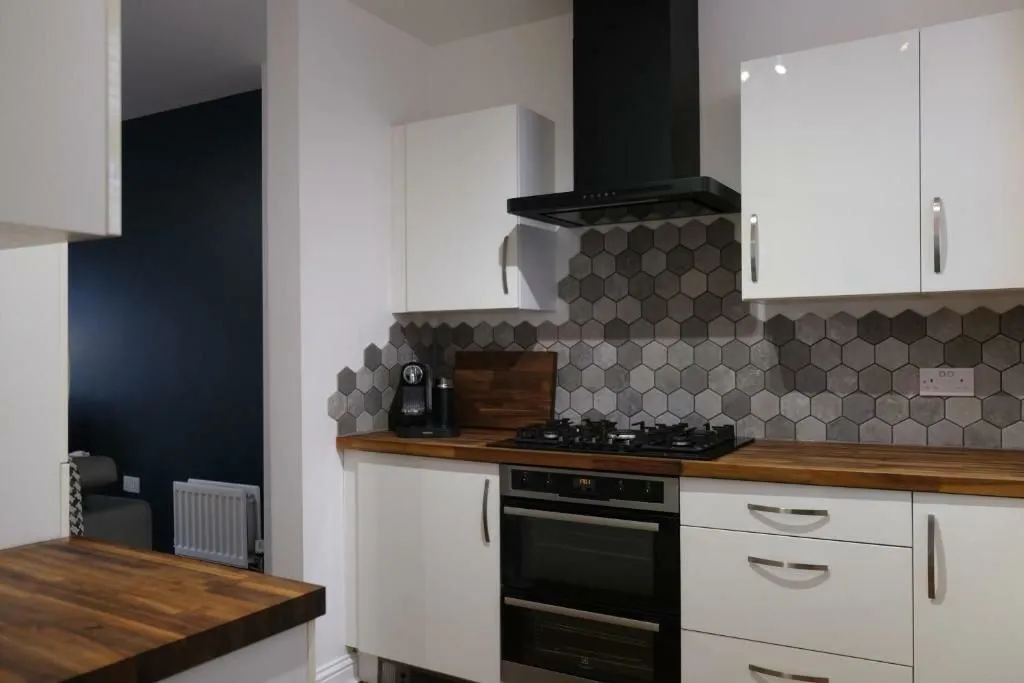 Brooklands, Milton Keynes, Buckinghamshire, MK10 7FF - Online Properties