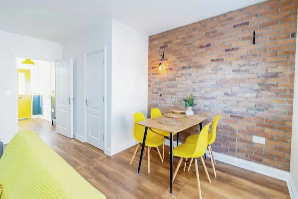 Brooklands, Milton Keynes, Buckinghamshire, MK10 7FF - Online Properties