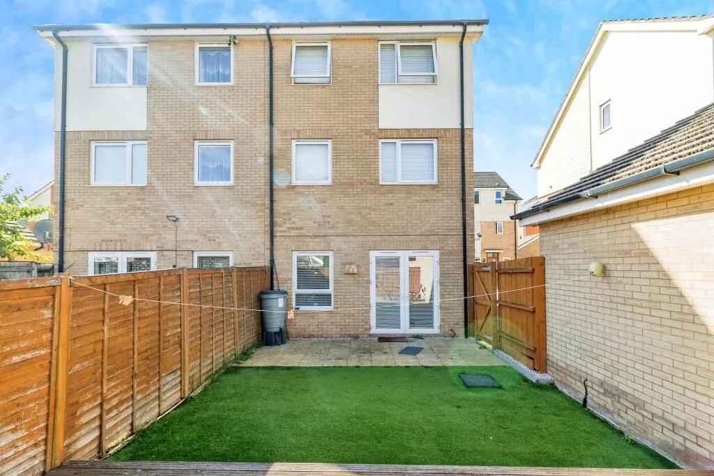 Brooklands, Milton Keynes, Buckinghamshire, MK10 7FF - Online Properties