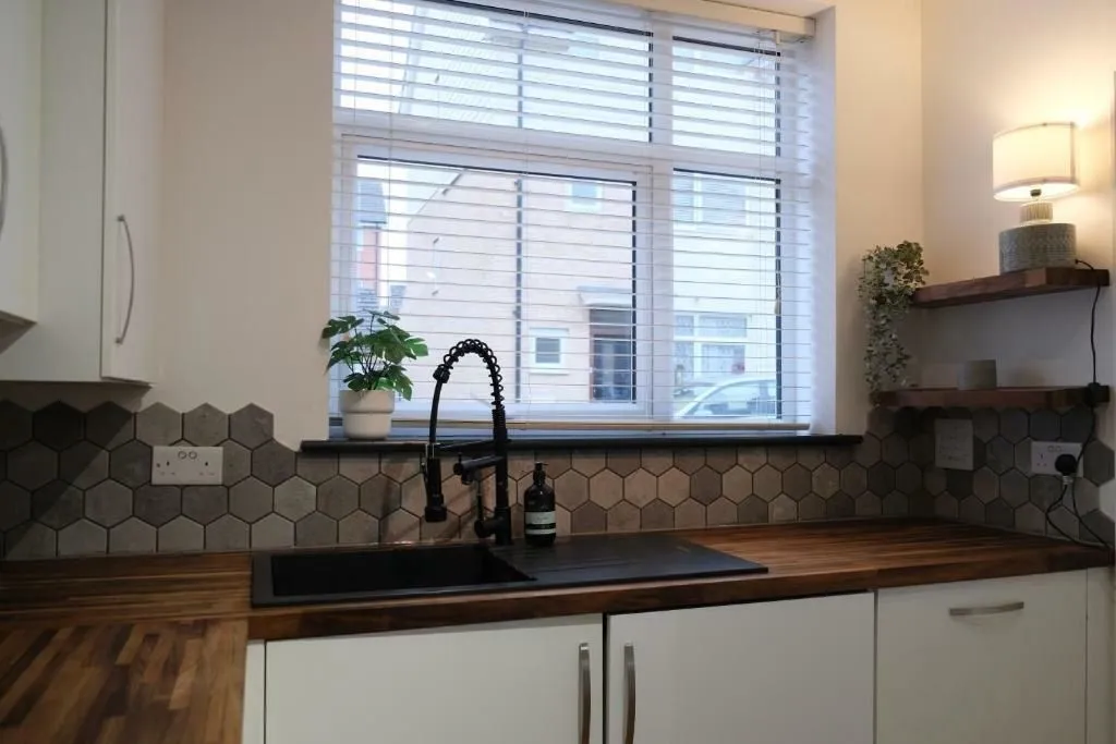 Brooklands, Milton Keynes, Buckinghamshire, MK10 7FF - Online Properties