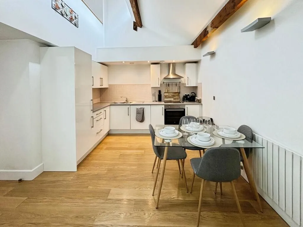 11 Sir Thomas Street, Liverpool, Merseyside, L1 6BW - Online Properties