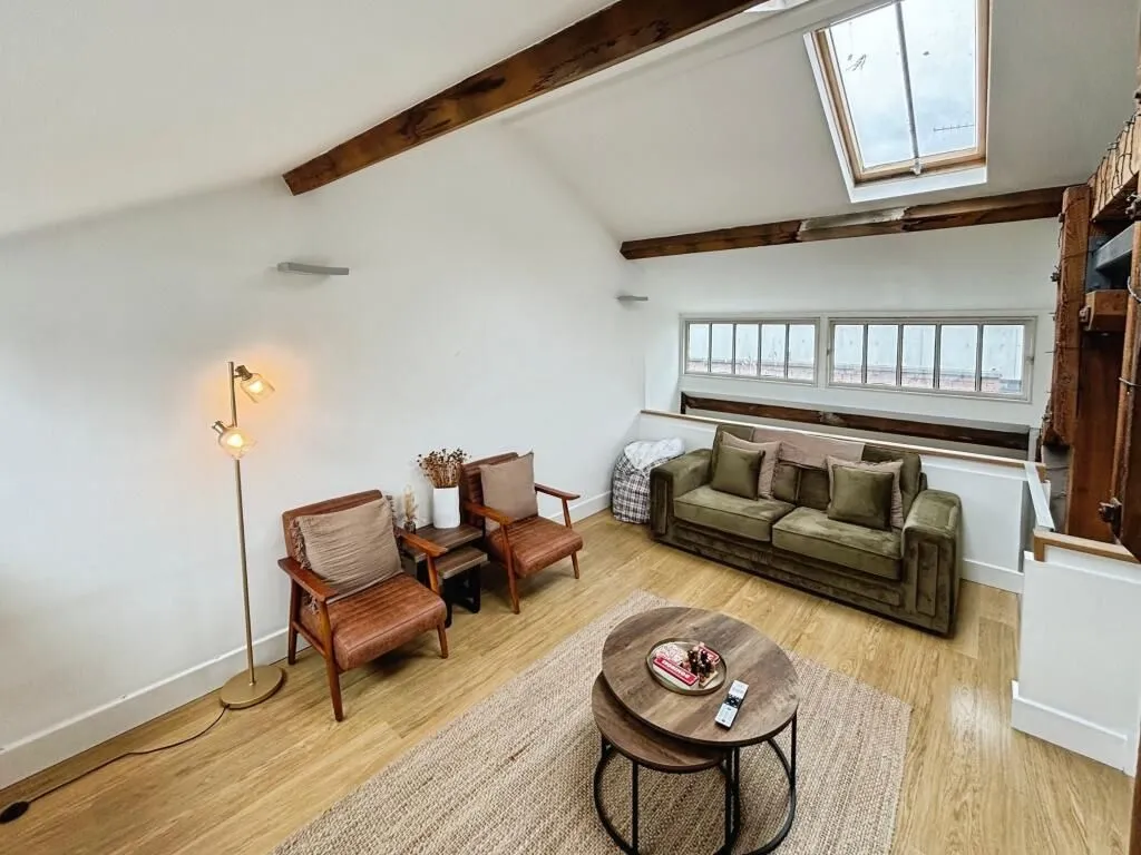 11 Sir Thomas Street, Liverpool, Merseyside, L1 6BW - Online Properties