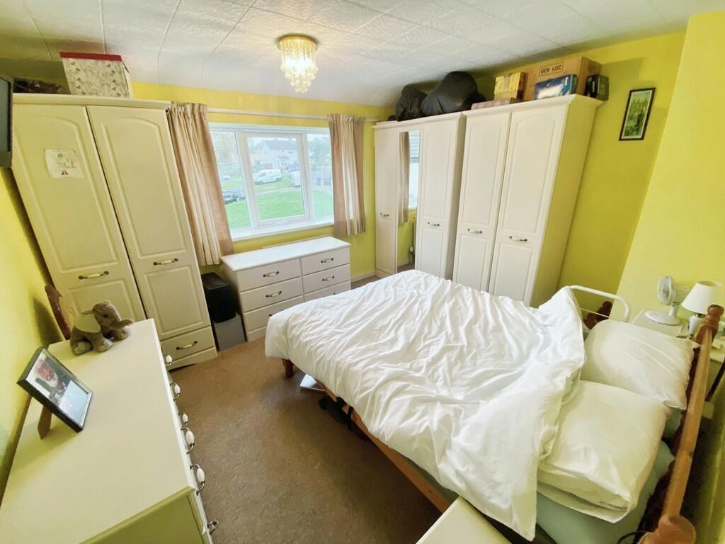 3 bed End of Terrace