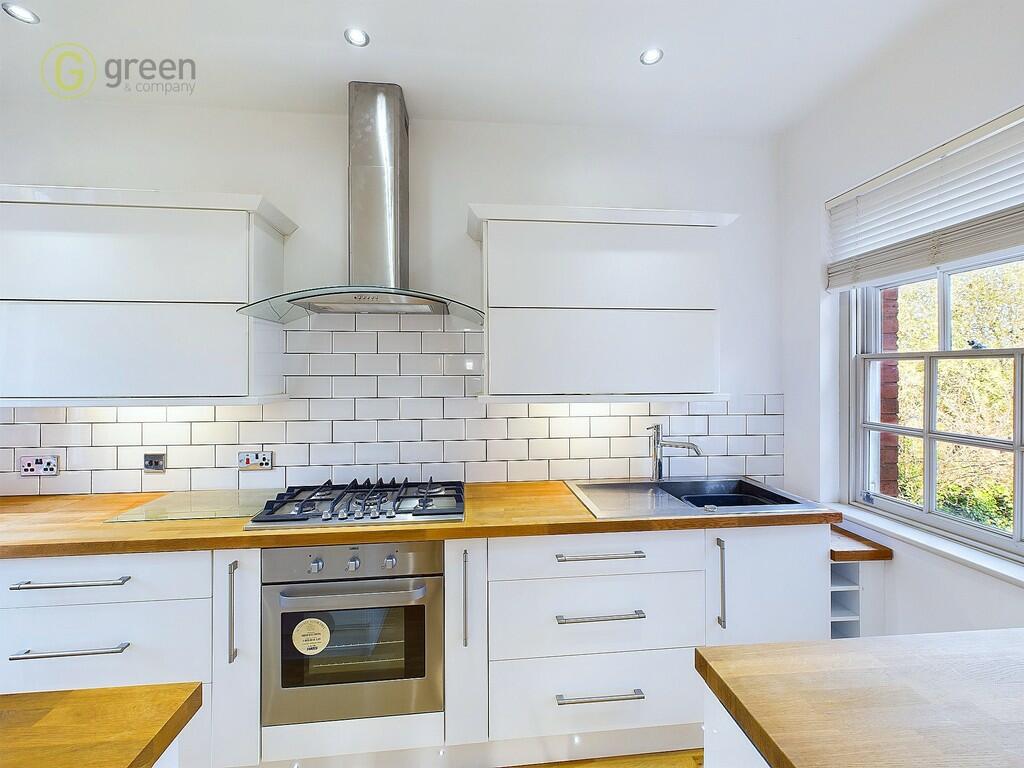 2 bed Apartment