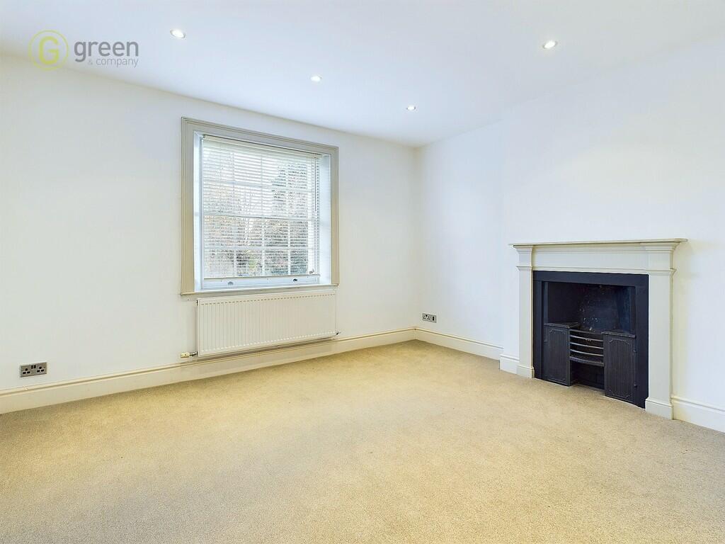 2 bed Apartment