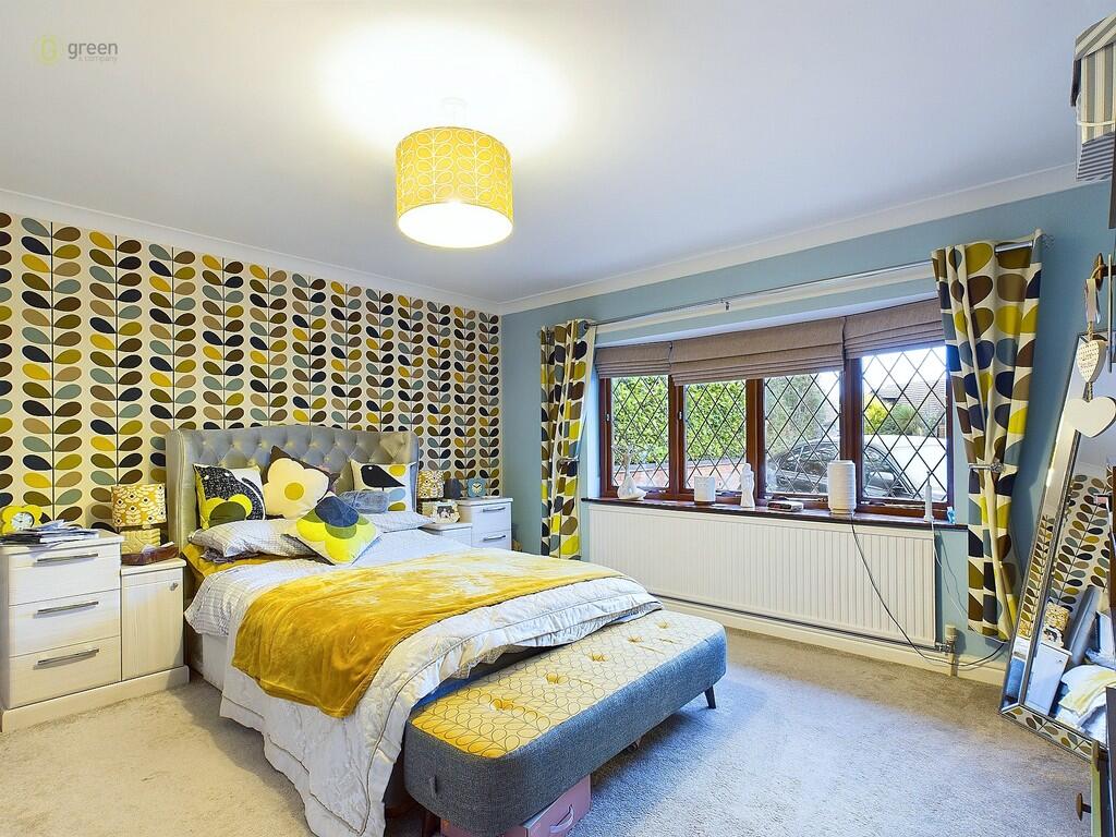 4 bed Bungalow