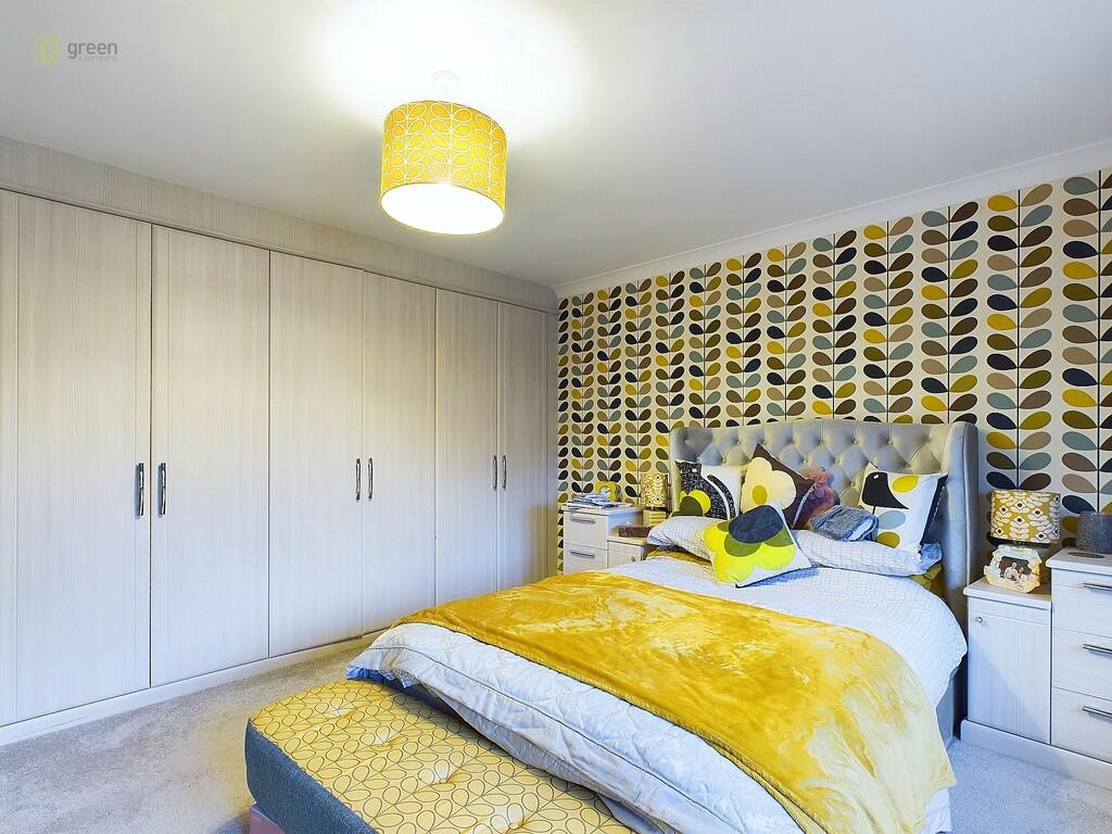 4 bed Bungalow