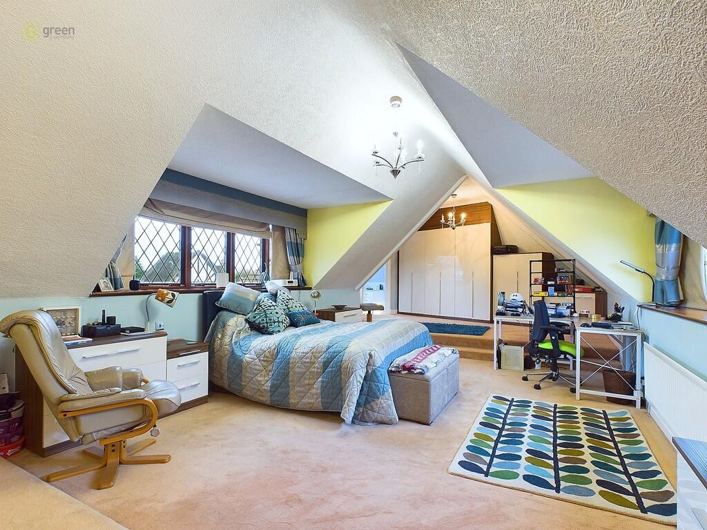 4 bed Bungalow