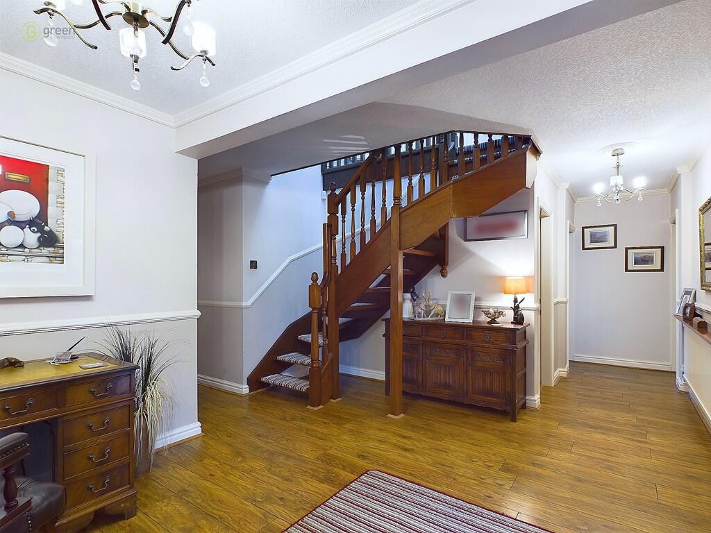 4 bed Bungalow