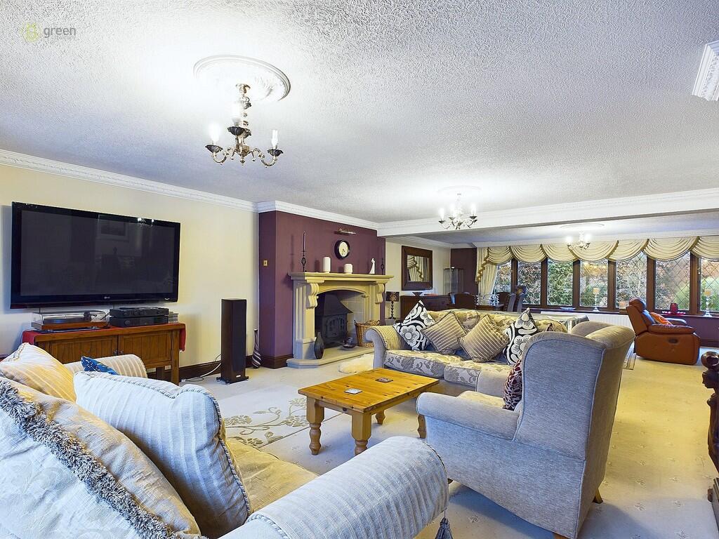 4 bed Bungalow