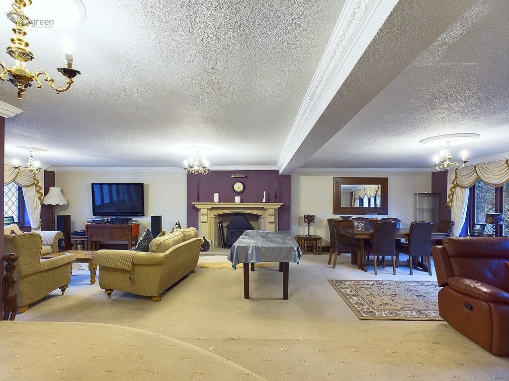 4 bed Bungalow