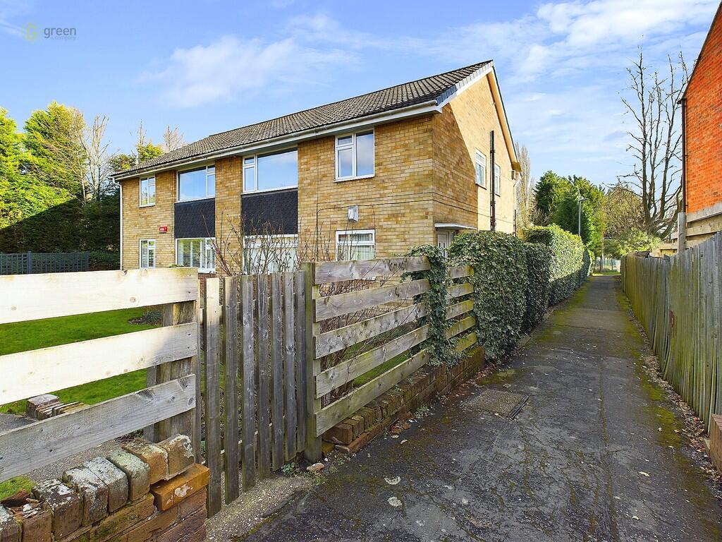 2 bed Ground Maisonette