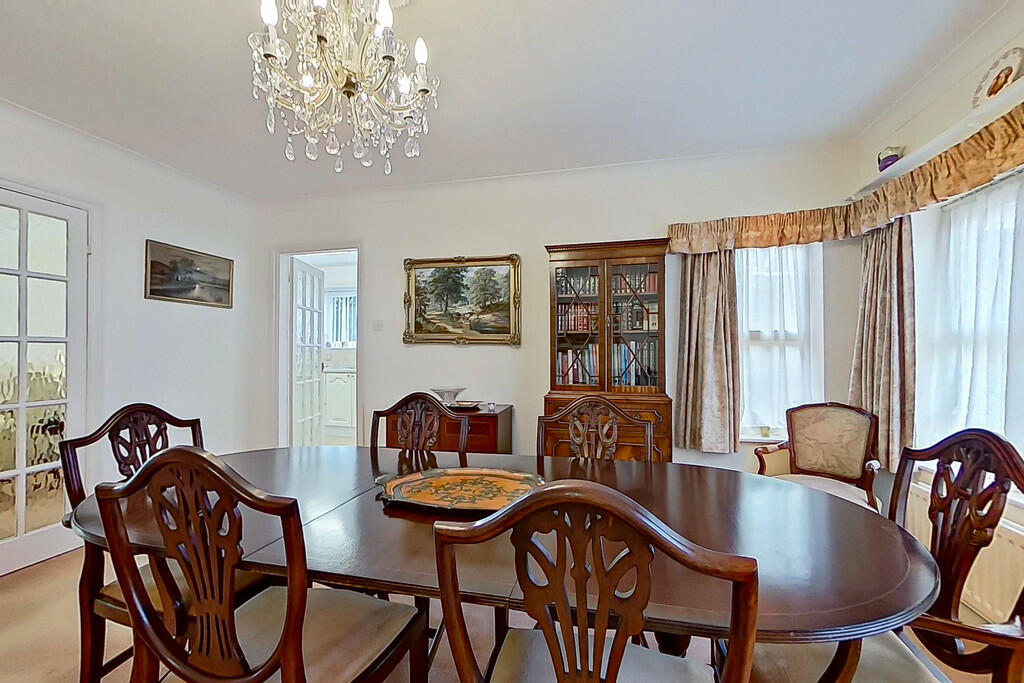 3 bed Detached Bungalow