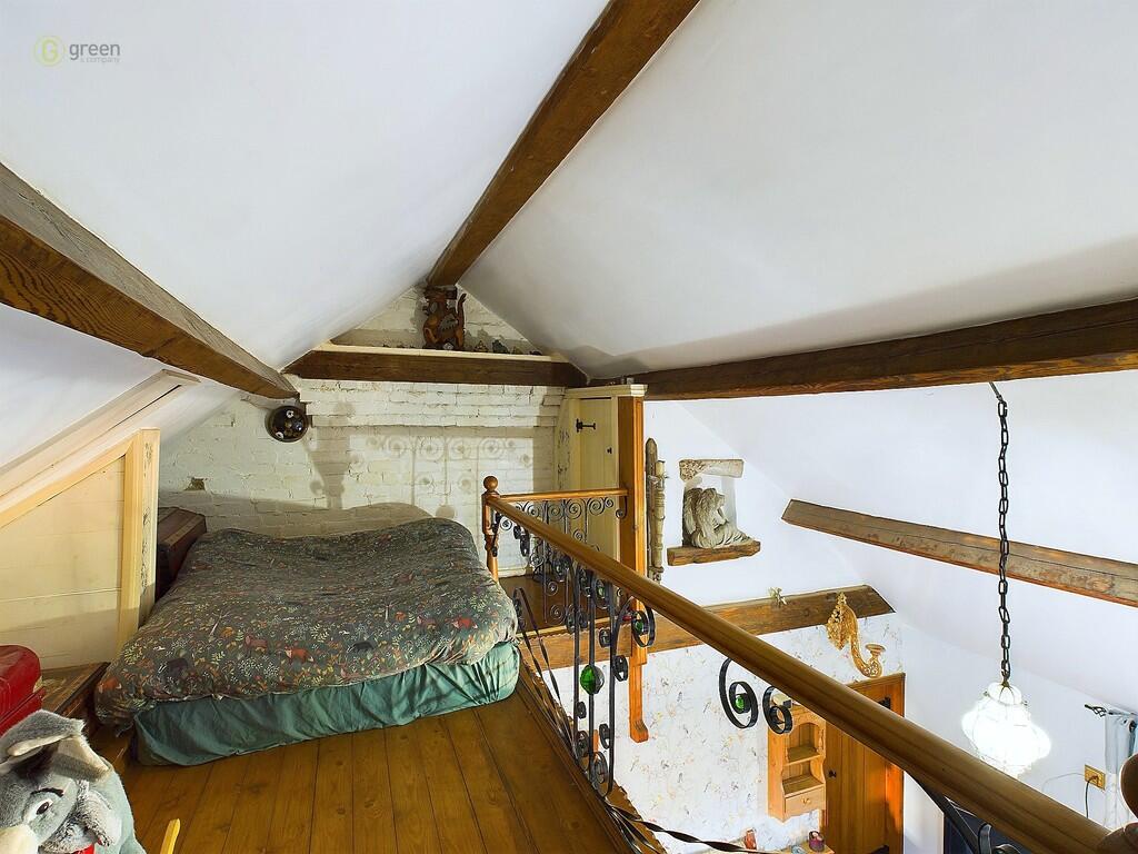 3 bed End of Terrace
