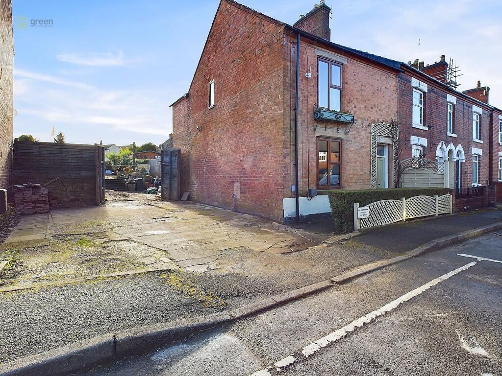 3 bed End of Terrace