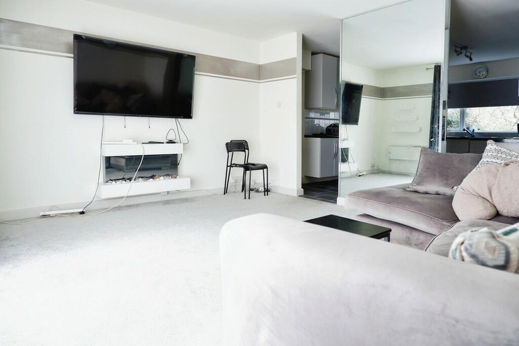 2 bed Apartment