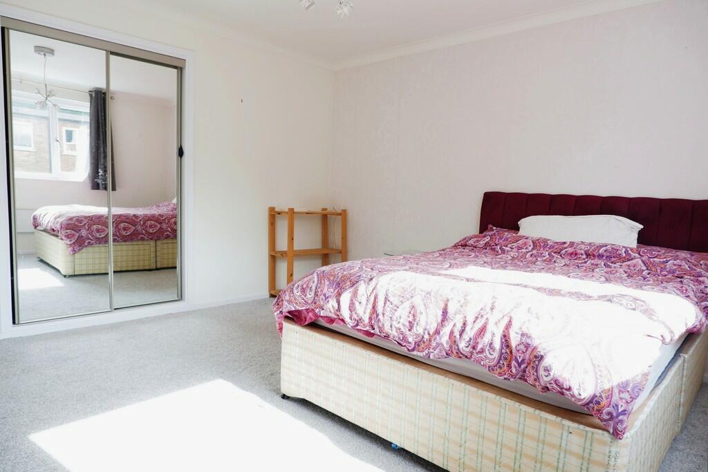 2 bed Apartment